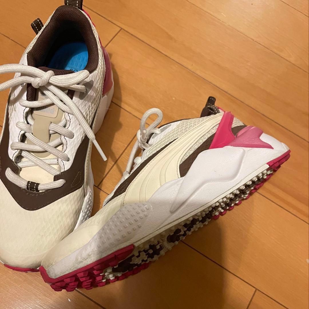 【ほぼ新品】防水 PUMAゴルフレディースシューズ23.0