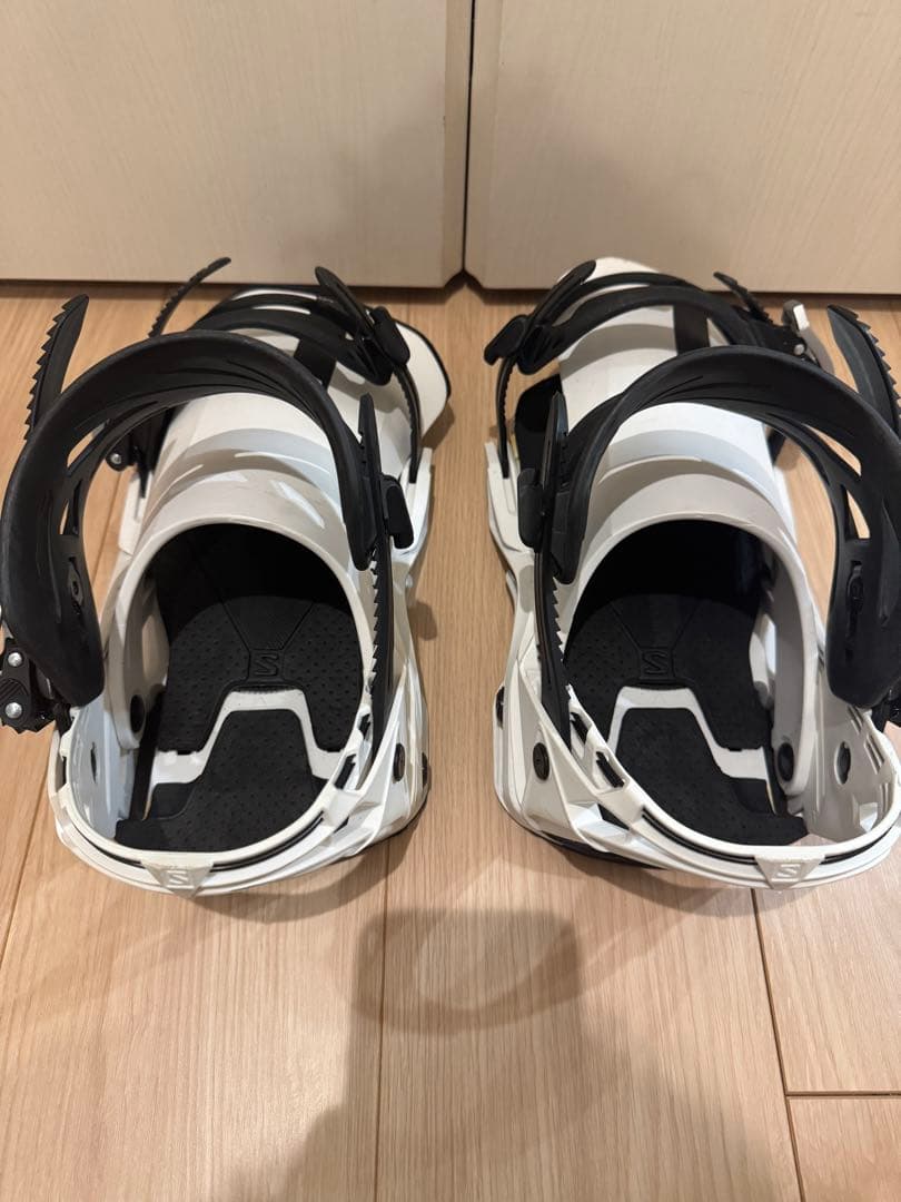 SALOMON　DISTRICT　Mサイズ