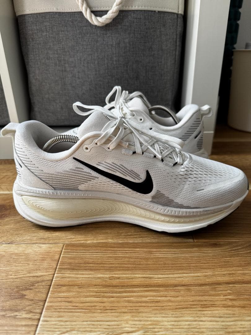 Nike Vomero ナイキ　ボメロ18 27cm