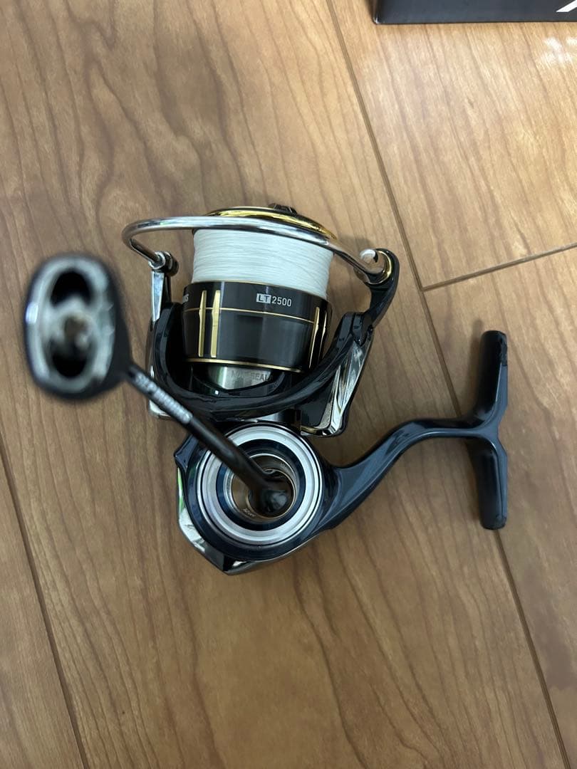 Daiwa CERTATE LT2500S スピニングリール
