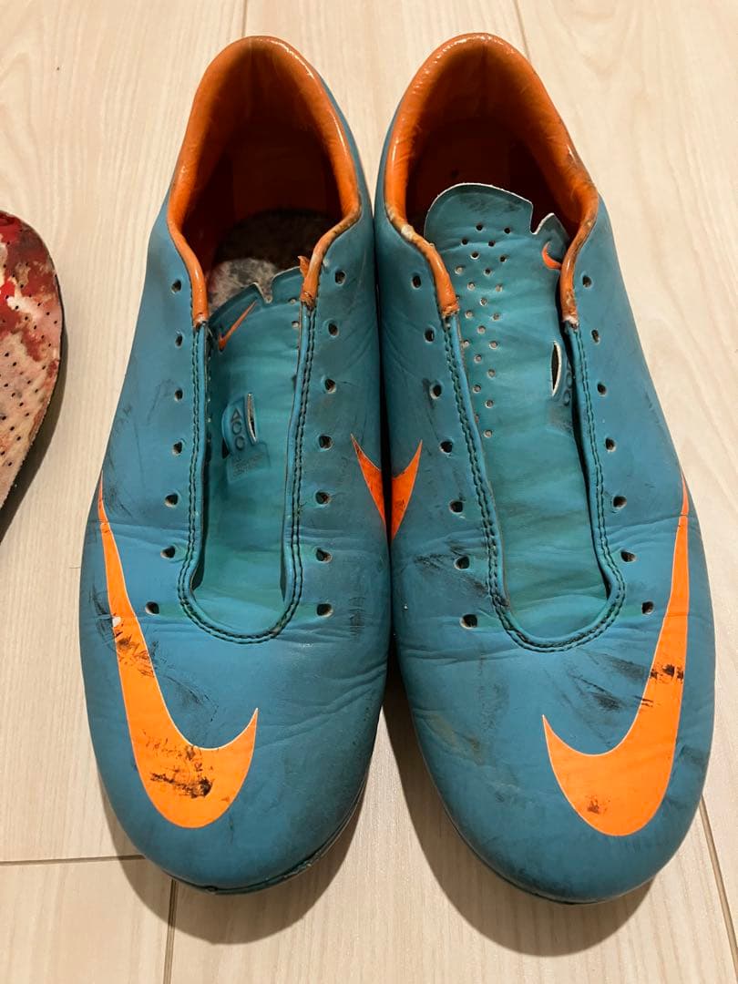 NIKE マーキュリアル ヴェイパー8