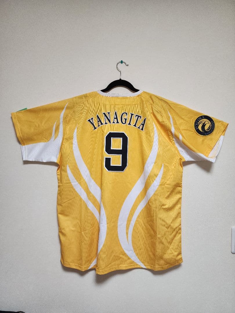柳田悠岐　ユニフォーム　プロ野球チップスレアカード
