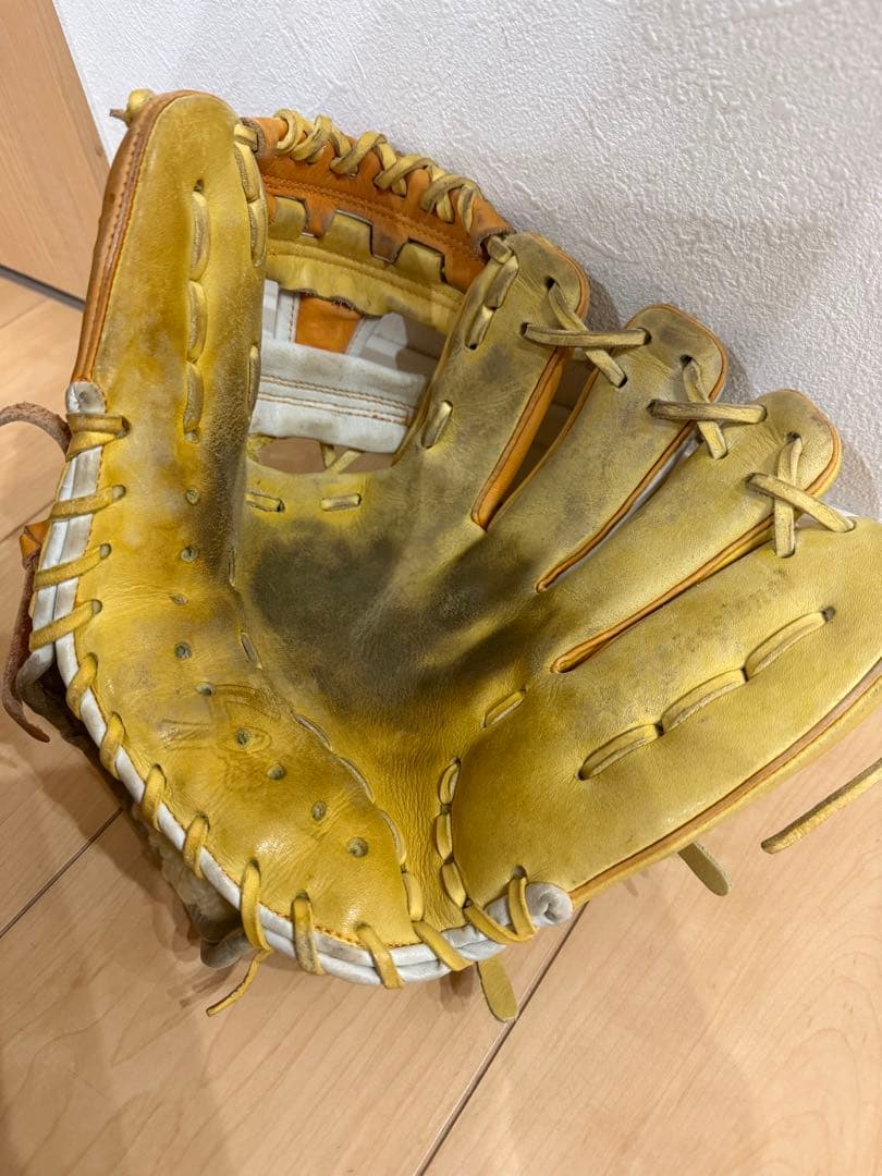 スラッガー グローブ イエロー