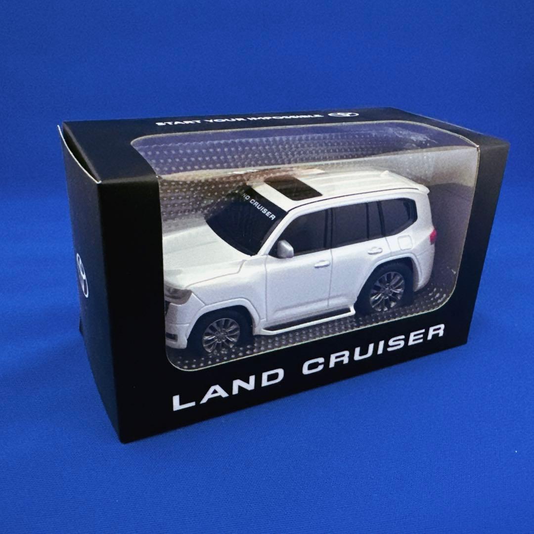 【非売品】★ TOYOTA ランクル プルバックカー ブラック ホワイト