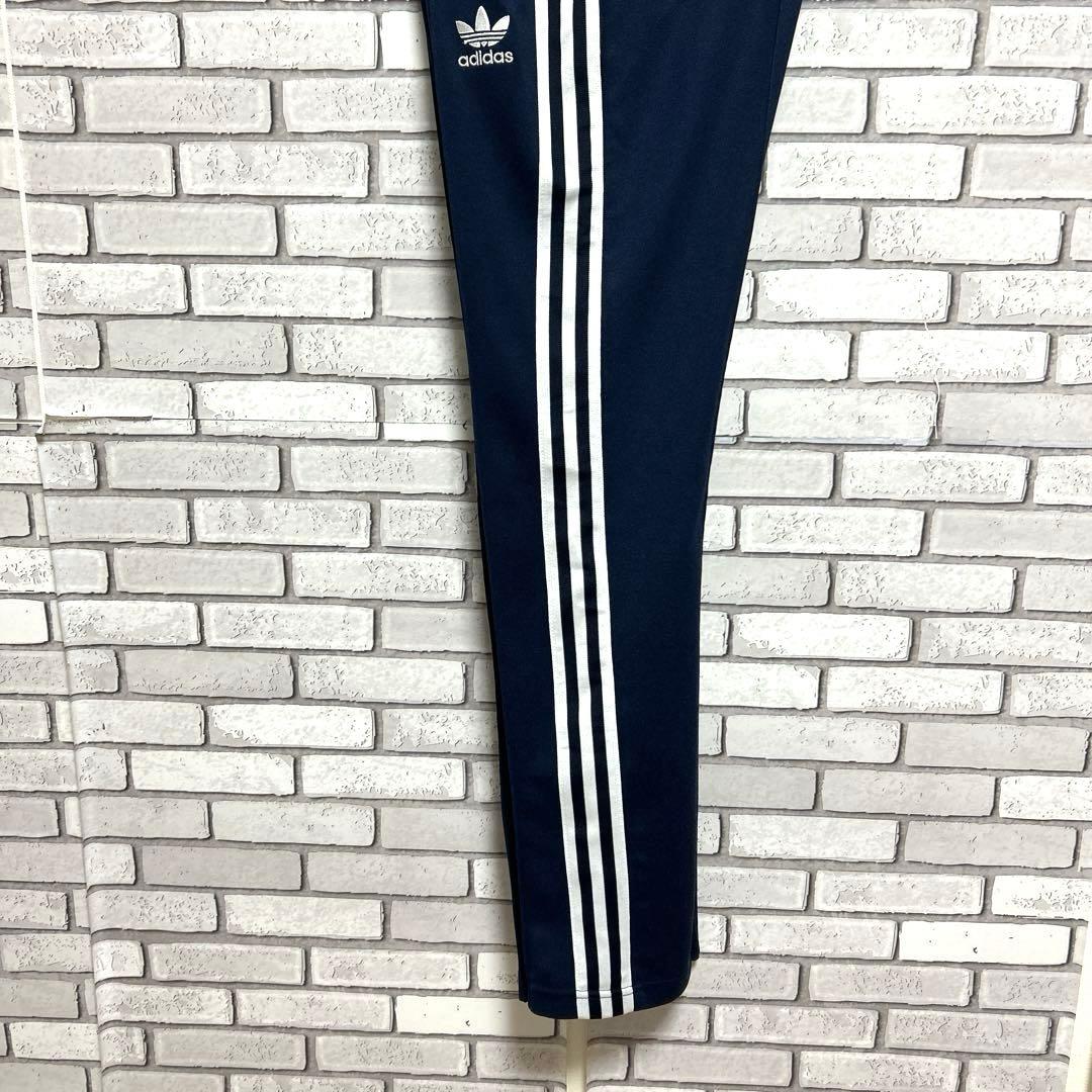 セール《人気》adidas originals☆ジャージパンツ 刺繡ロゴ M 紺