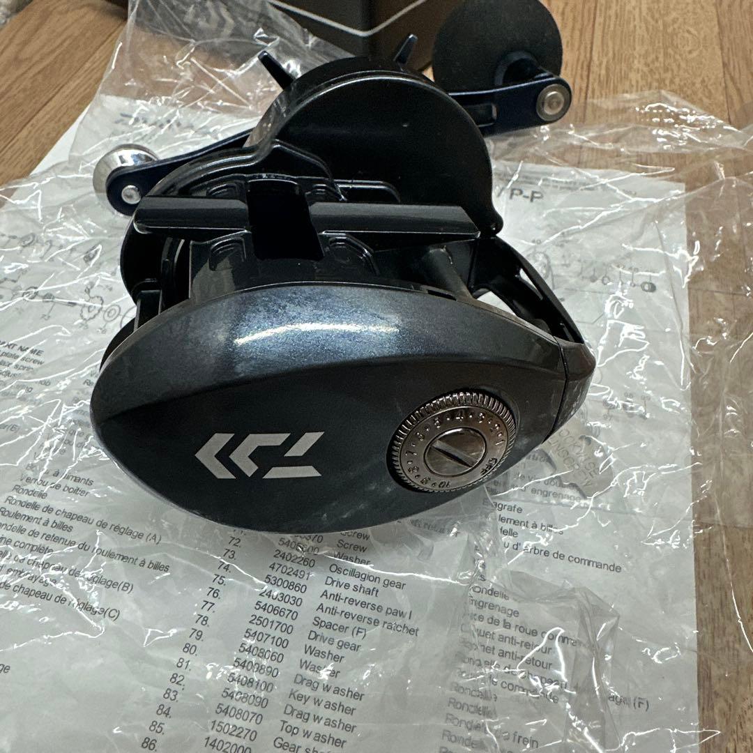 新品未使用　ダイワ(DAIWA) ベイトキャスティングリール