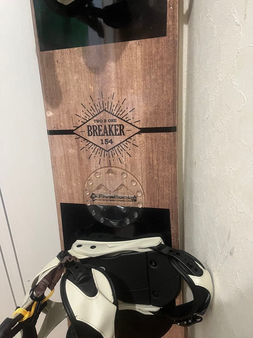 美品！BURTONステッカー！2b1 BREAKER 154cm バインセット