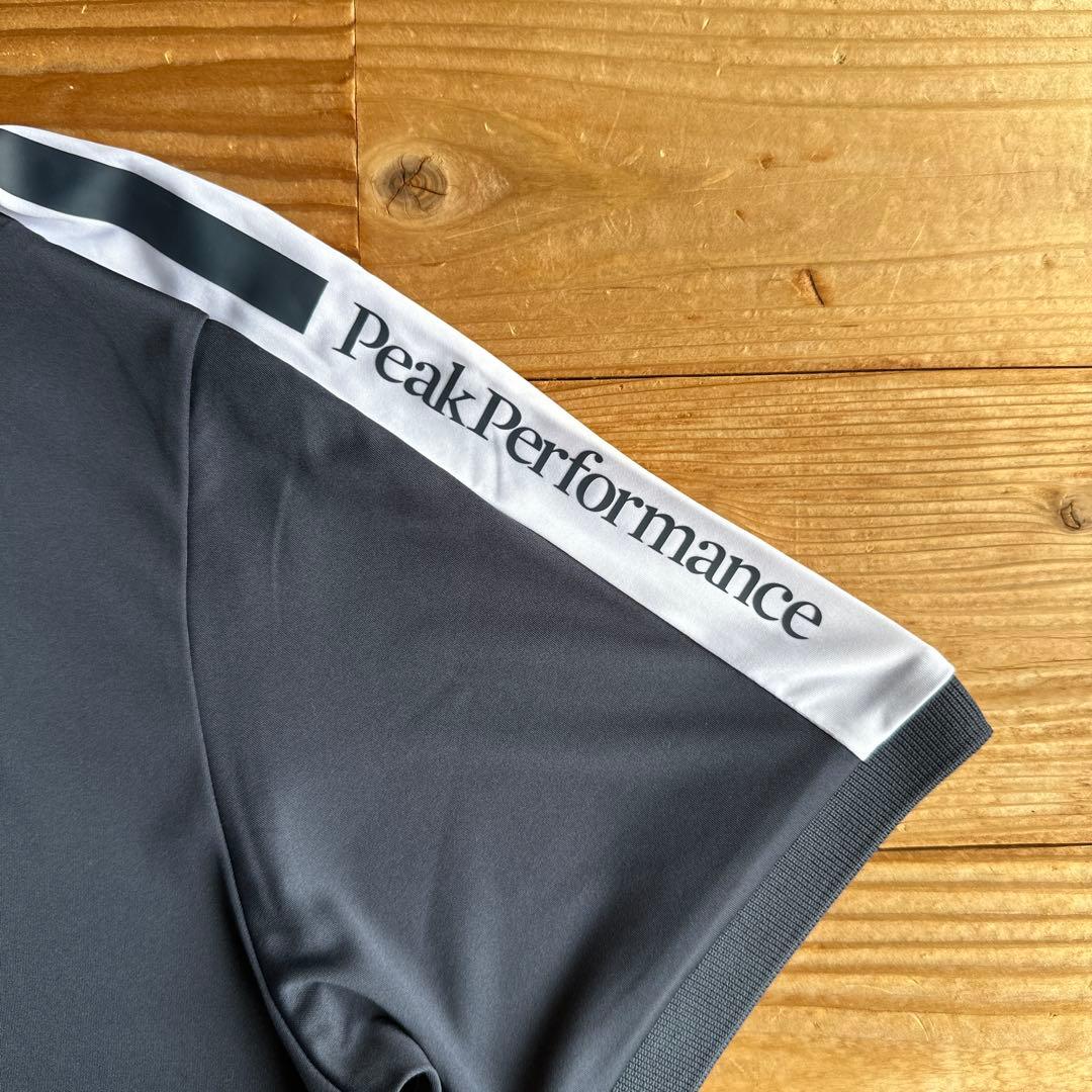 Peak Performance グレー ポロシャツ