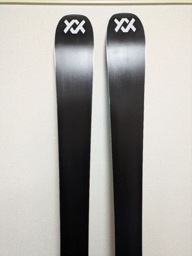 Völkl Blaze 106 スキー板 179 cm