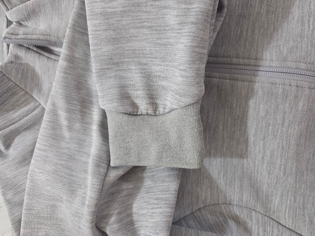 DESCENTE グレー ジャージ上下