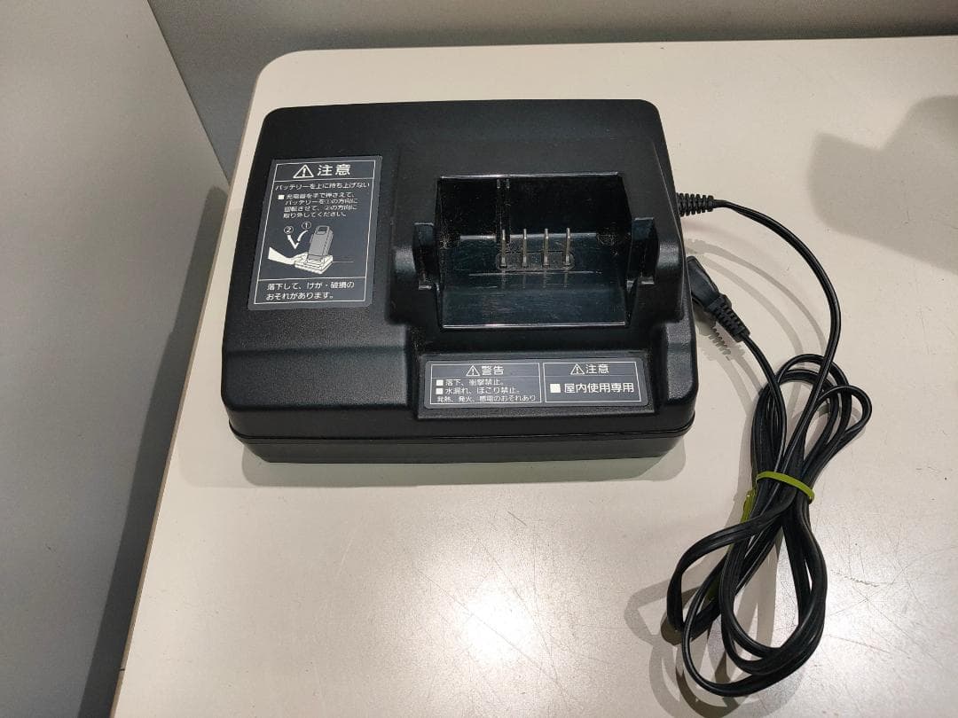 Panasonicパナソニック☆電動アシスト自転車用充電器☆NKJ069Z1