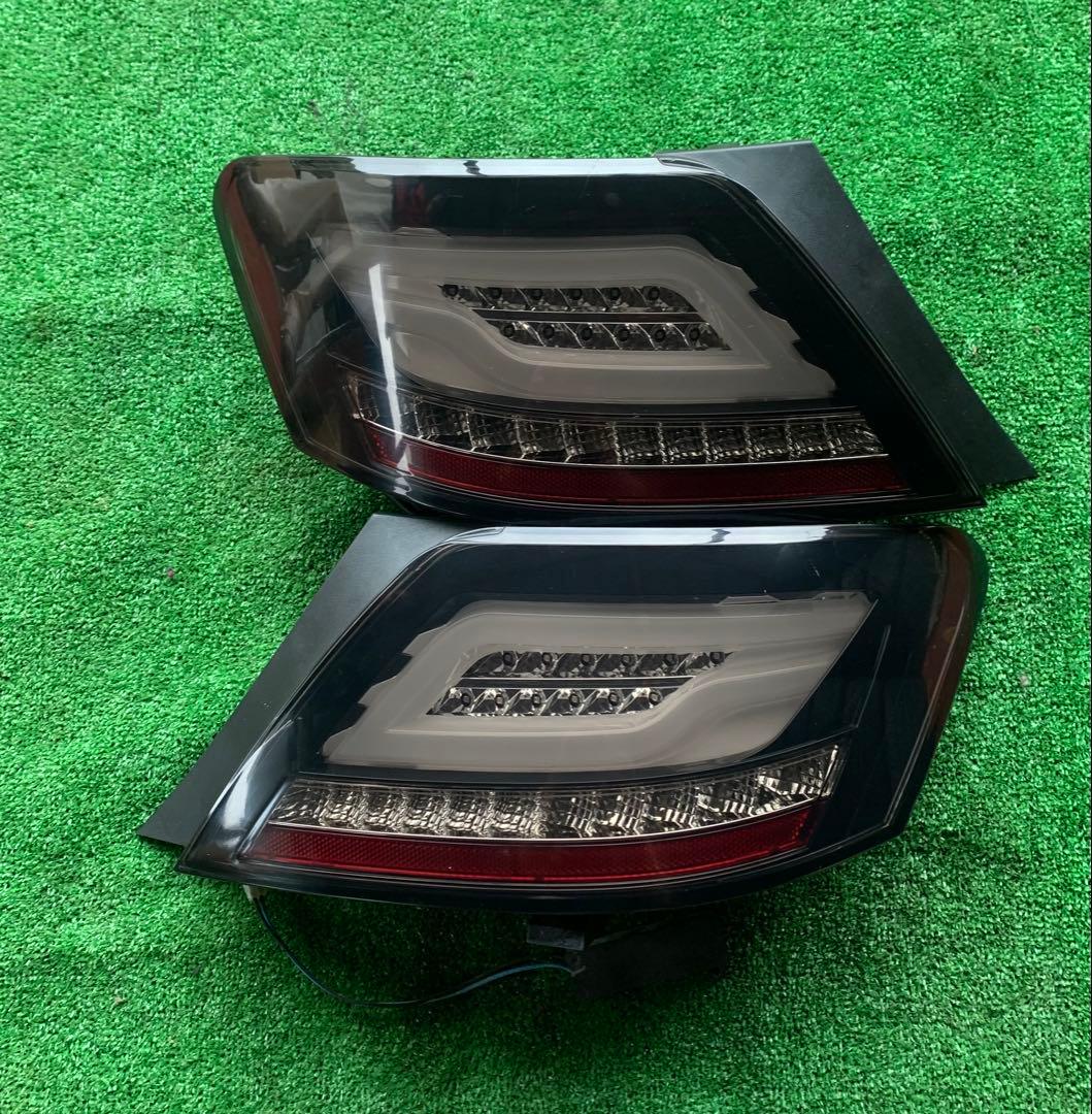トヨタ マークX 120系 USテールライト X2005-09スモークブラック