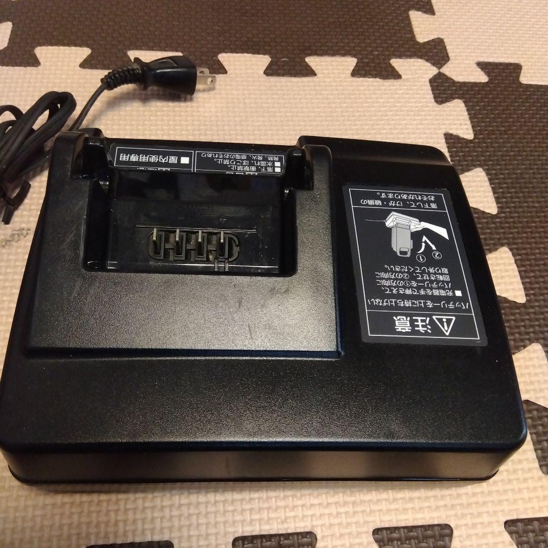 パナソニックPanasonic 電動アシスト自転車　充電器　NKJ073Z