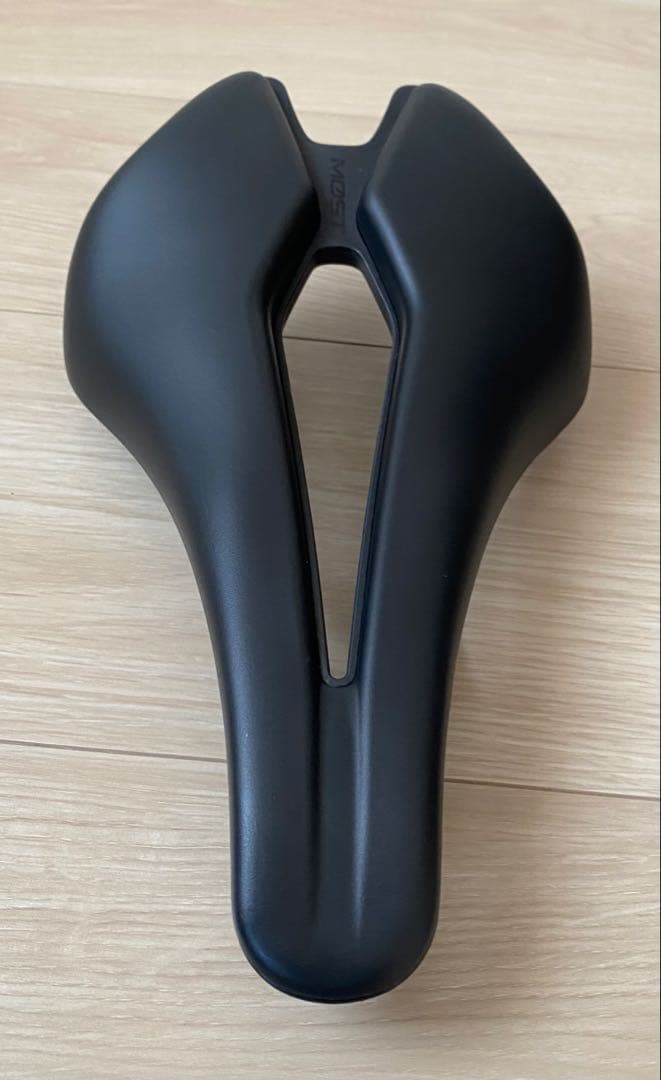 PINARELLO ピナレロMOSTモストショートノーズサドルLYNXリンクス