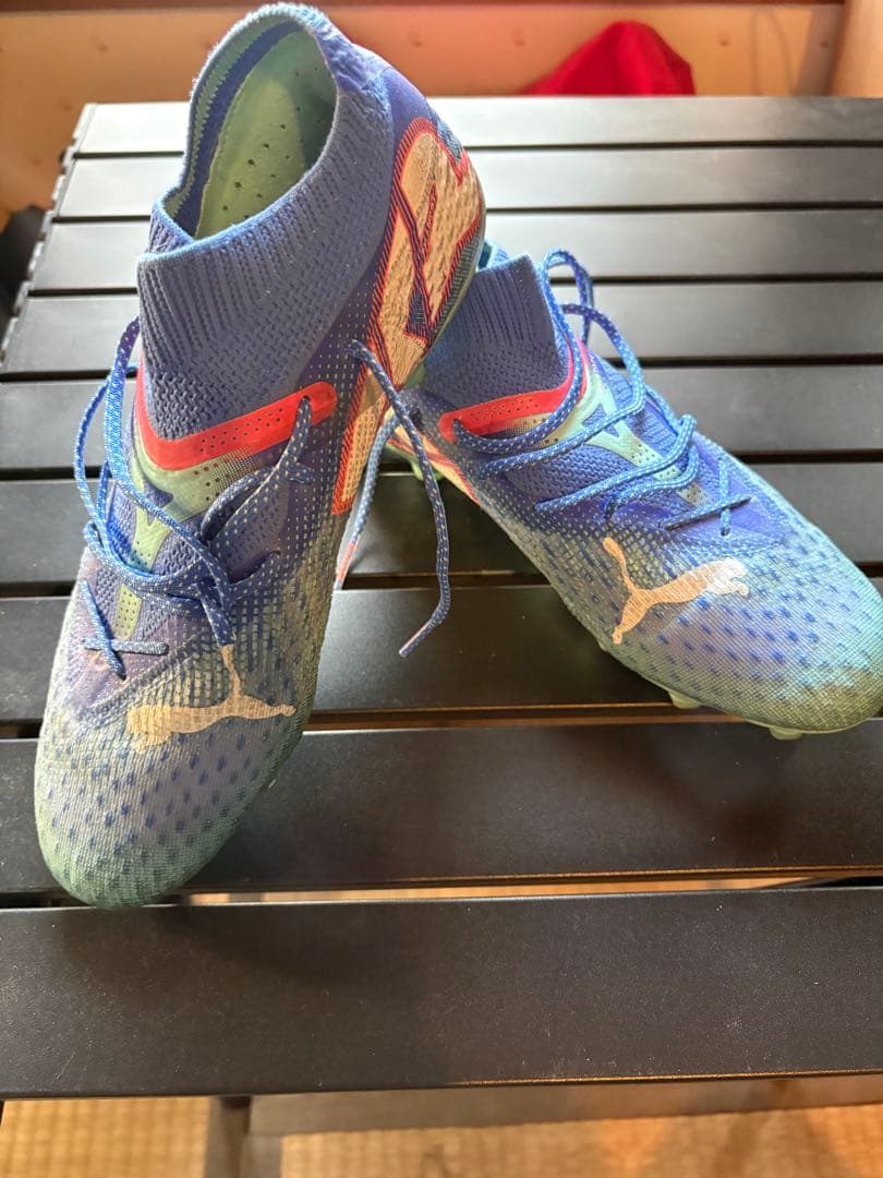 PUMA サッカースパイク フューチャー 7 アルティメット HG/AG