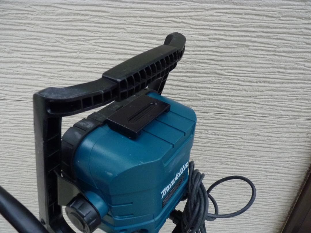 Makita LED作業灯 ML805の2灯セット 三脚付き