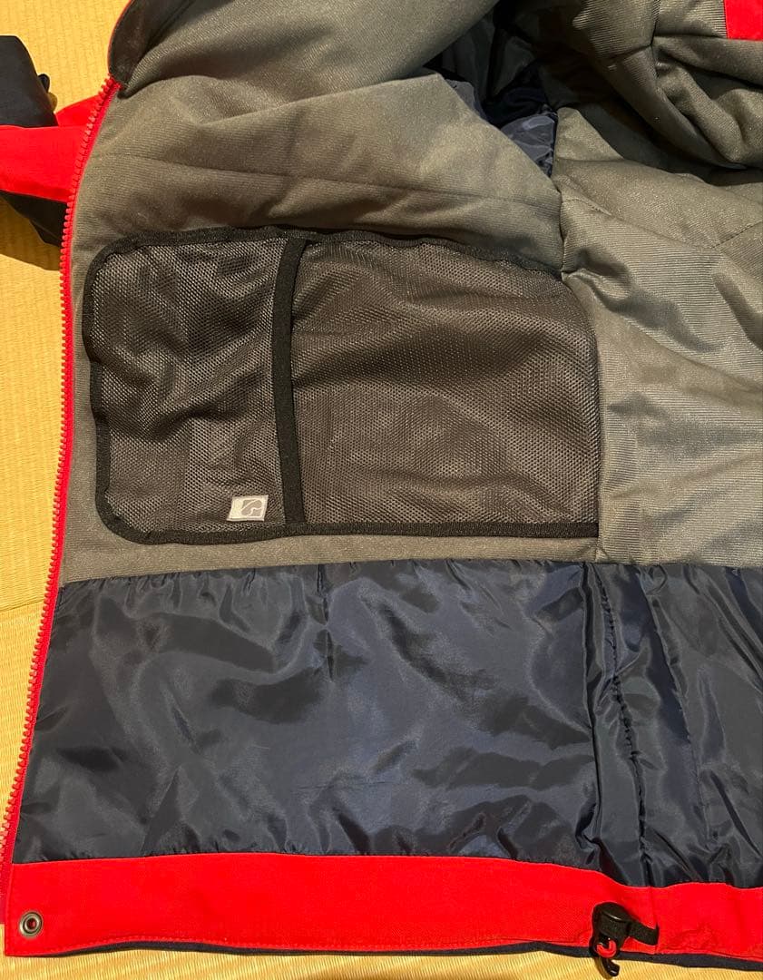 美品 HELLY HANSEN ヘリーハンセン スノーボード スキー ウェア L