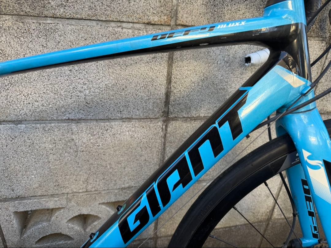 GIANT DEFY 105 11速　DISC アルミフレーム　送料無料