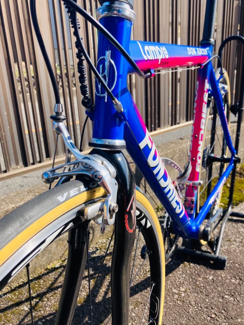 FONDRIEST DON RACER lampreカラー　ロードバイク