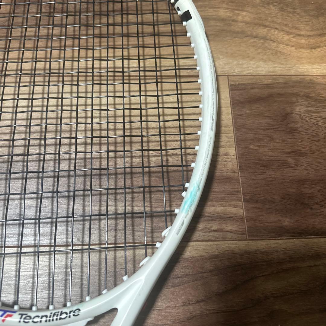 2本セット　tecnifibre T-FIGHT isoflex 300