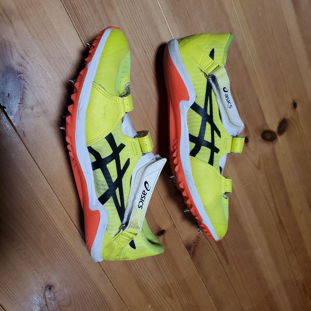 asics スパイクシューズ イエロー/ブラック/オレンジ