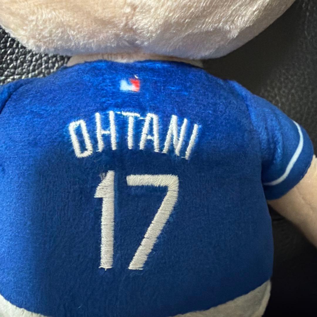 激レア Ohtani 17番 ドジャース チャリーブラウン MLB公式