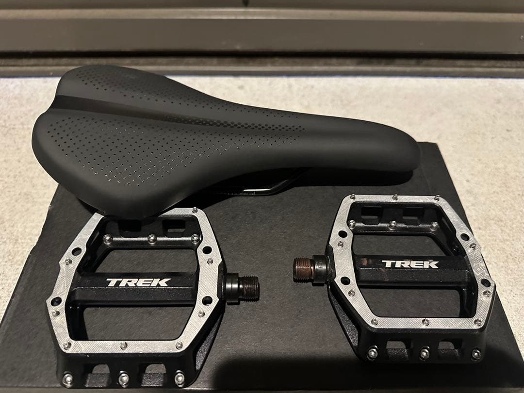 Trek Domane+ AL 5　ドマーネ　電動　e-bike 54