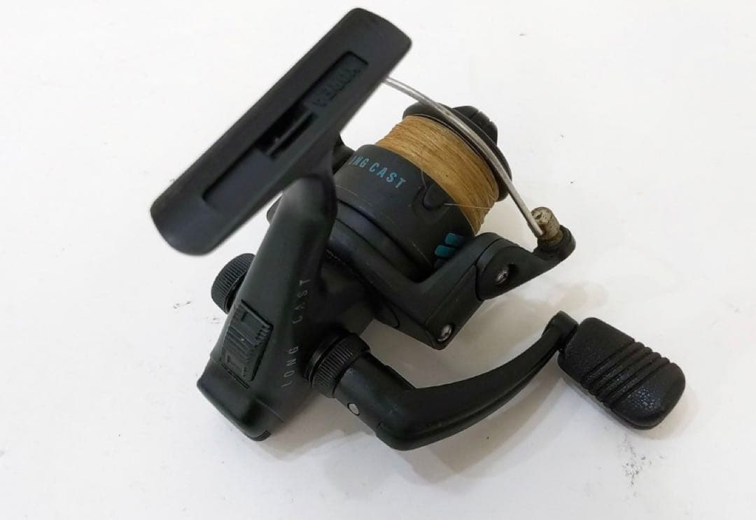 ダイワ スウィープファイア 2000-2B、ホリデースピン 2000、他 計8点