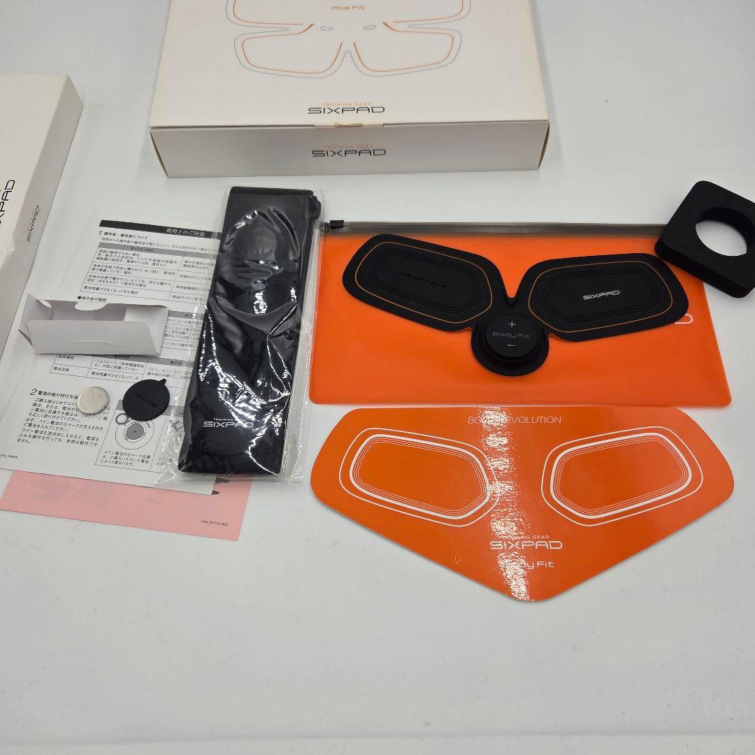 SIXPAD AbsFit トレーニングデバイス BodyFit 電池式 パッド