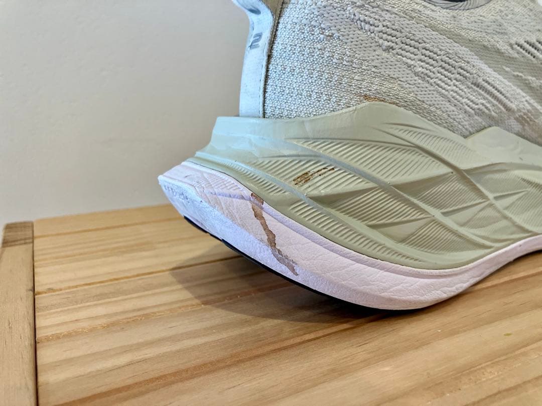 ASICS SUPERBLAST 2 ホワイト/グレー 26.5cm