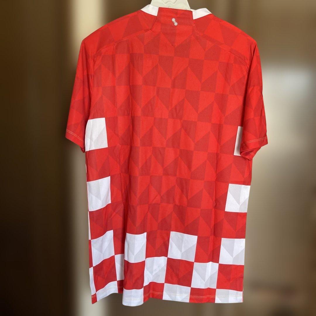 新品タグ付き　JAKO サッカーユニフォームM 赤白 チェック柄