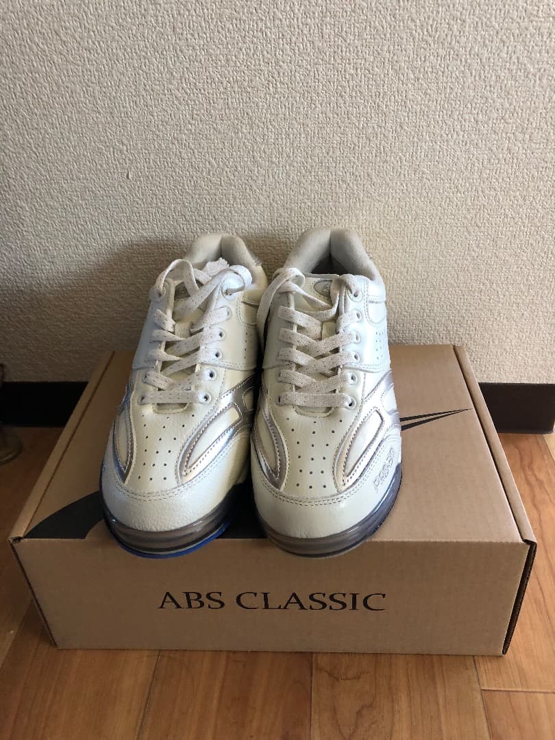 ABS CLASSIC ボウリングシューズ ブラック/ホワイトのホワイト25cm
