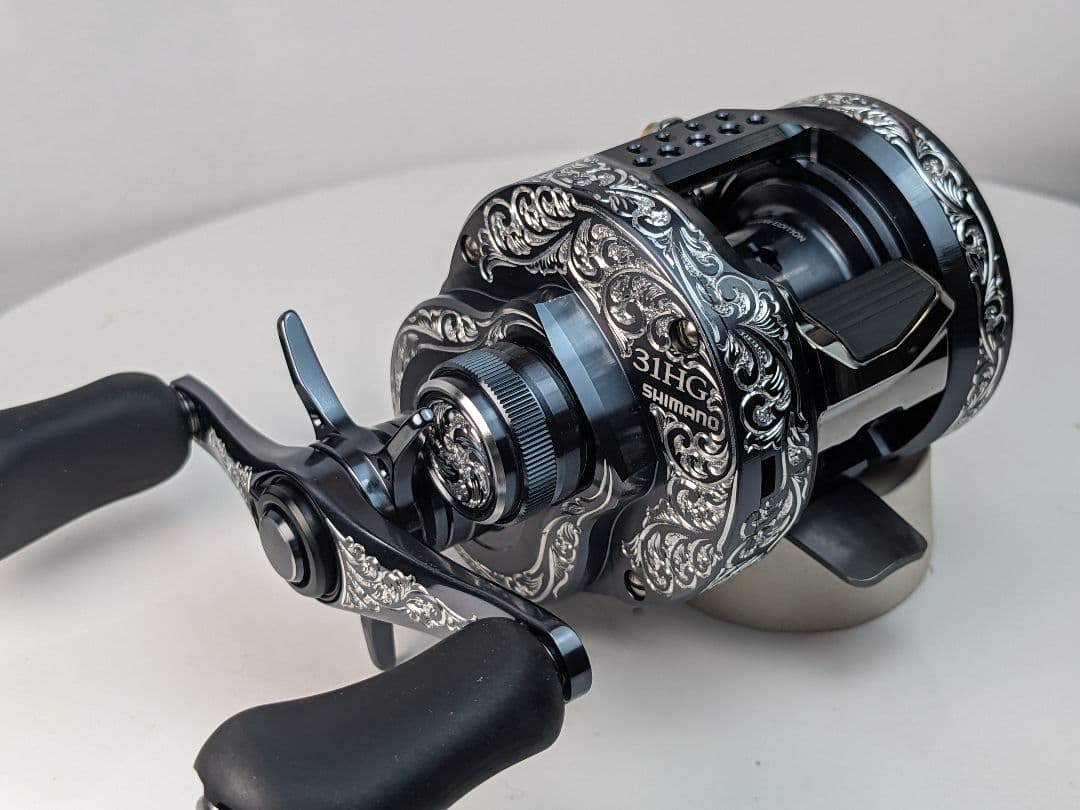 専用 CALCUTTA CONQUEST 31HG 彫金 Engraving