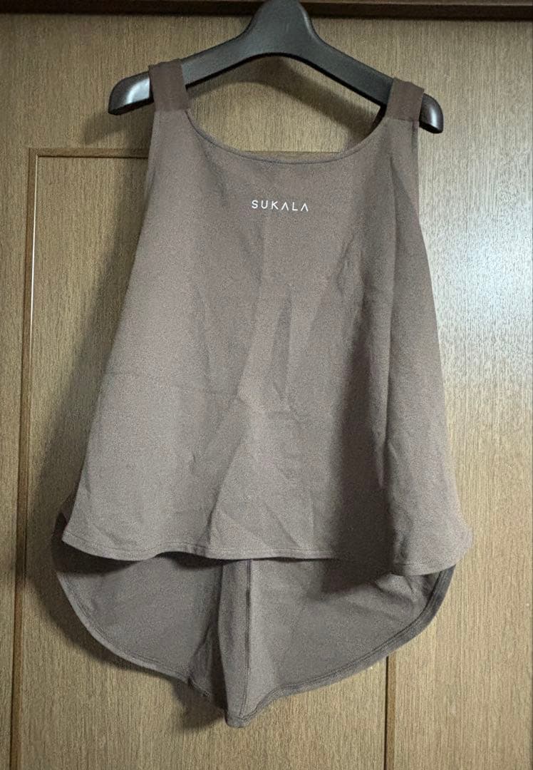 美品☆SUKALA タンクトップLサイズ☆スカーラ