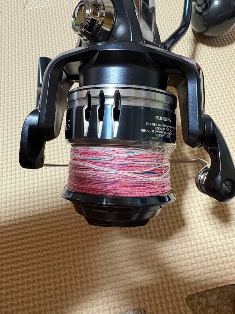 シマノ スピニングリール 黒・青・