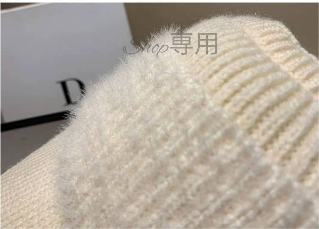 新品 白 ニット帽 つば付き 黒 耳当て サンバイザー ゴルフ レディース