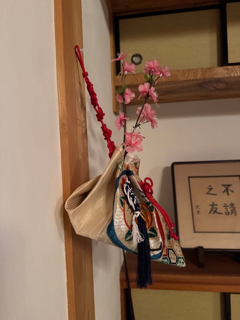 雛祭り　訶梨勒より香飾り花揷袋