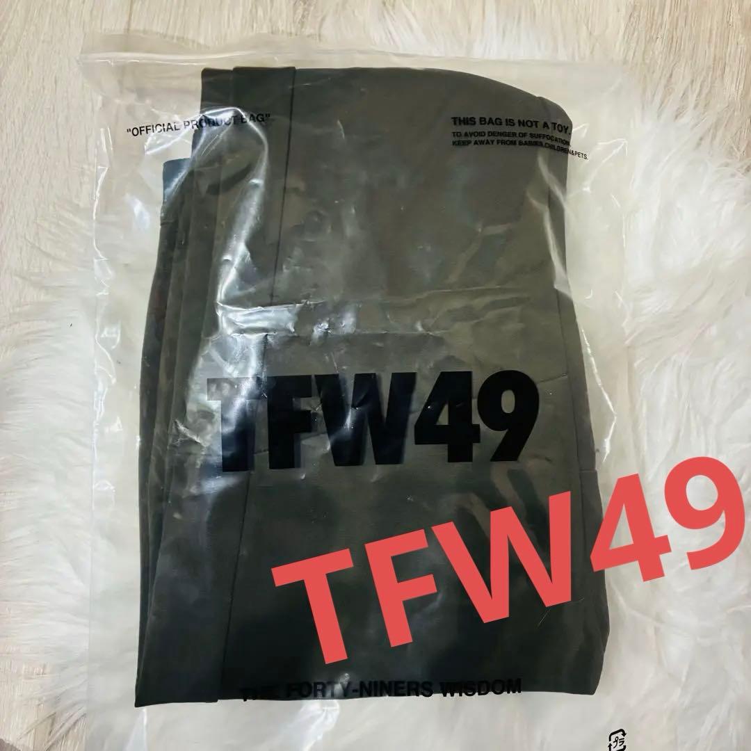 新品未使用　TFW49 ストレッチパンツ　カーキ　ジョガーパンツ　テーパード