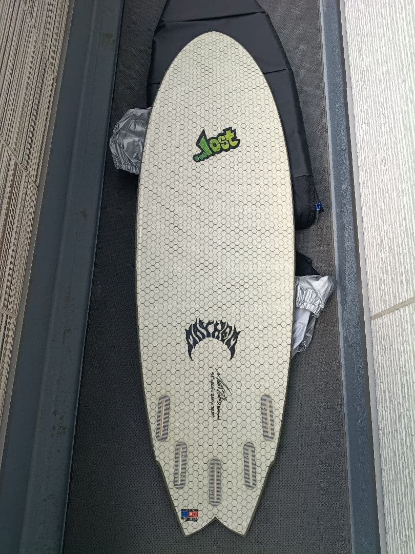 LOST LIBTECH ROUND NOSE FISH 5'8\"ハードケース付
