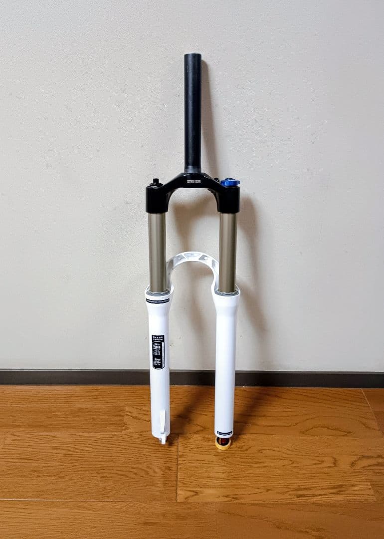 ROCKSHOX RECON 351 SOLO AIR（26インチ）※匿名配送