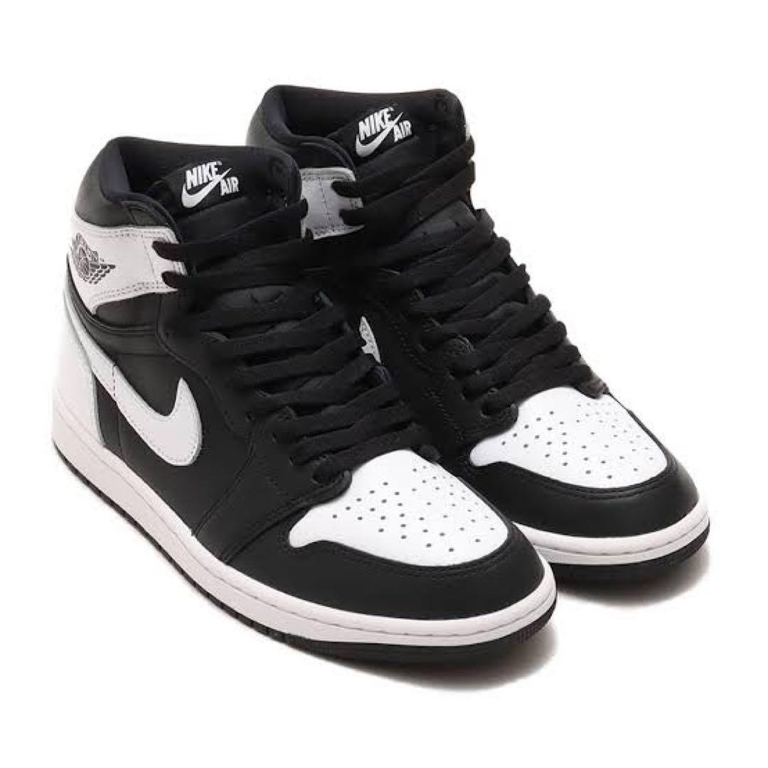 【新品未使用❣️】ジョーダン1 ナイキ\"Black/White