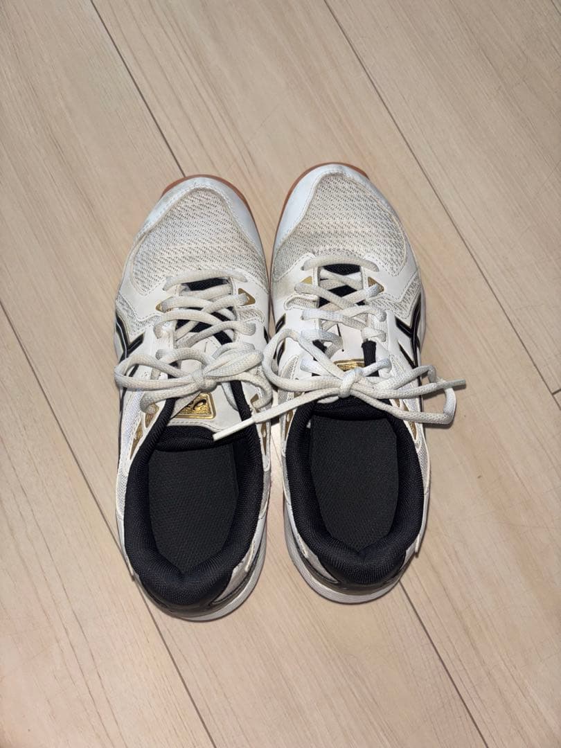ASICS バレーボールシューズ ホワイト/ブラック 収納バッグ付き