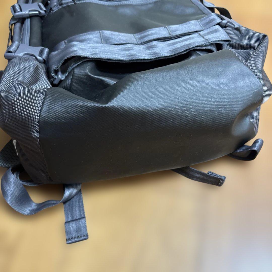 ニューエラ　リュック　33Ｌ