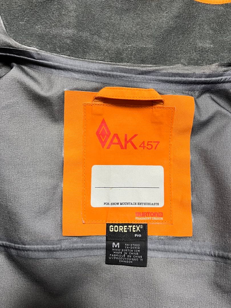 Burton AK457 GORE-TEX 3L size M 中古品