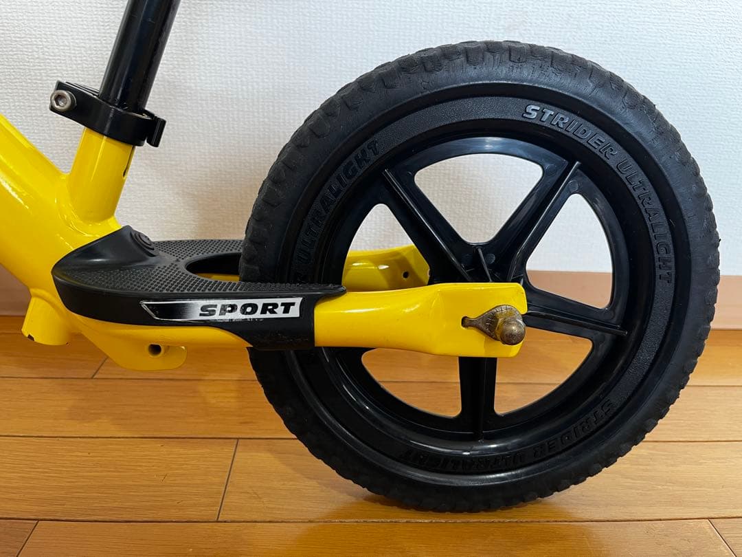ストライダー スポーツモデル 12インチ イエロー