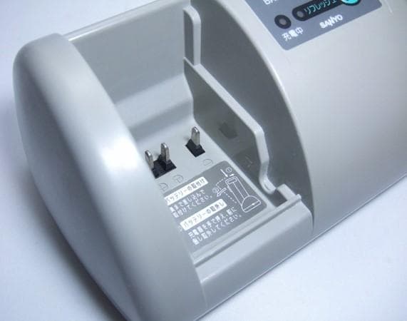 ★清掃済 美品 SANYO 電動ハイブリッド自転 専用 充電器　CY-PAA4