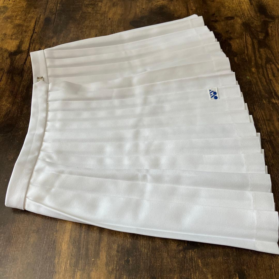 美品 YONEX 旧ロゴ プリーツスコート