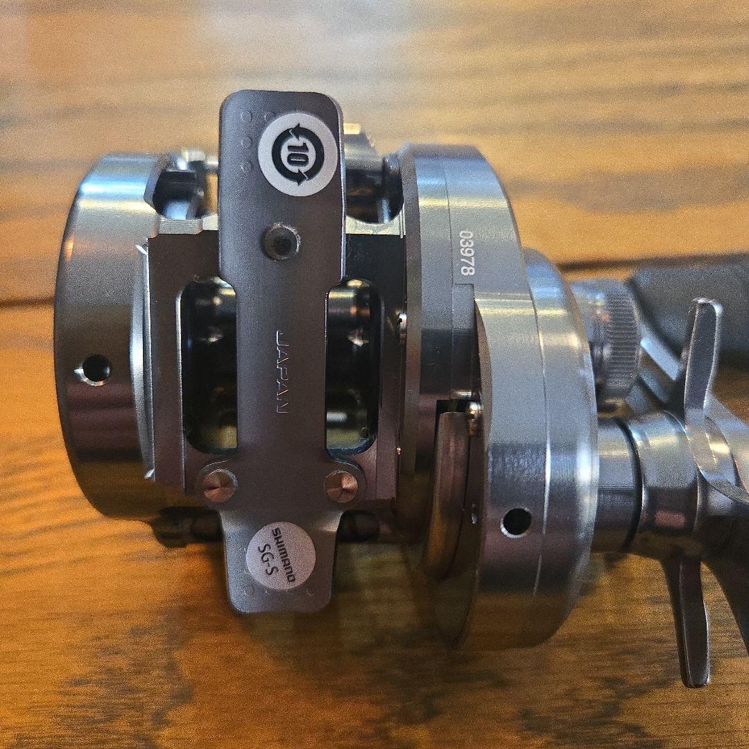リール SHIMANO CALCUTTA CONQUEST DC 200