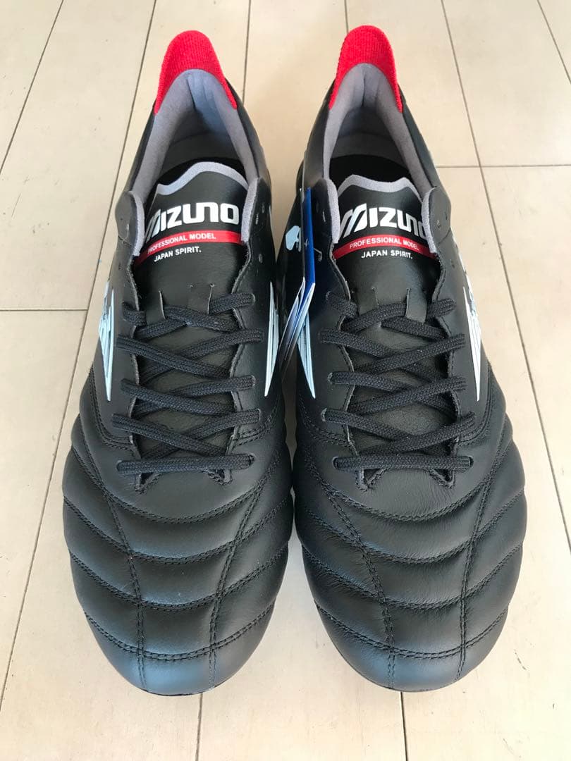 モレリアネオ4ジャパン　黒　26.5㎝　新品。