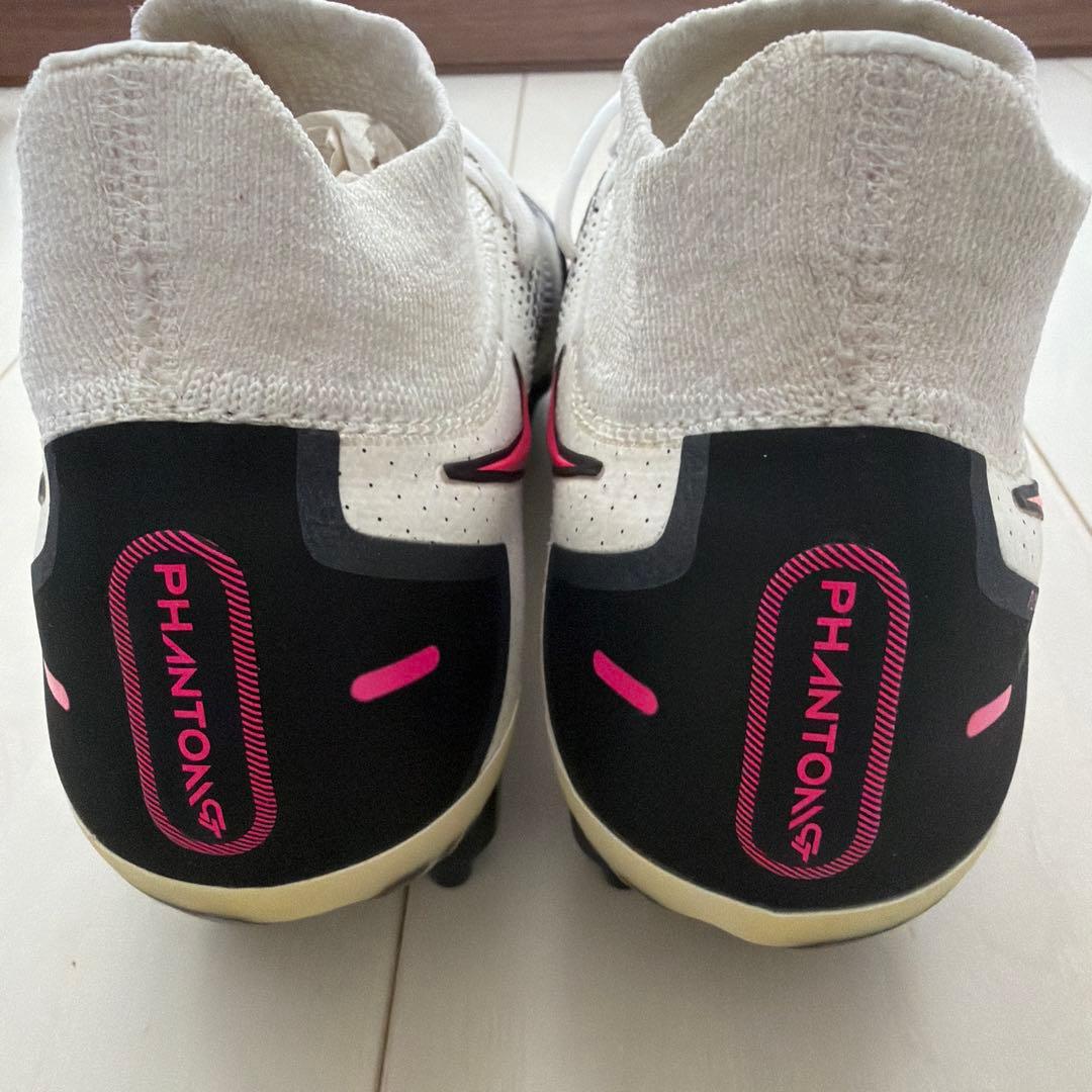 Nike Phantom GT ホワイト/ピンク SGスパイク